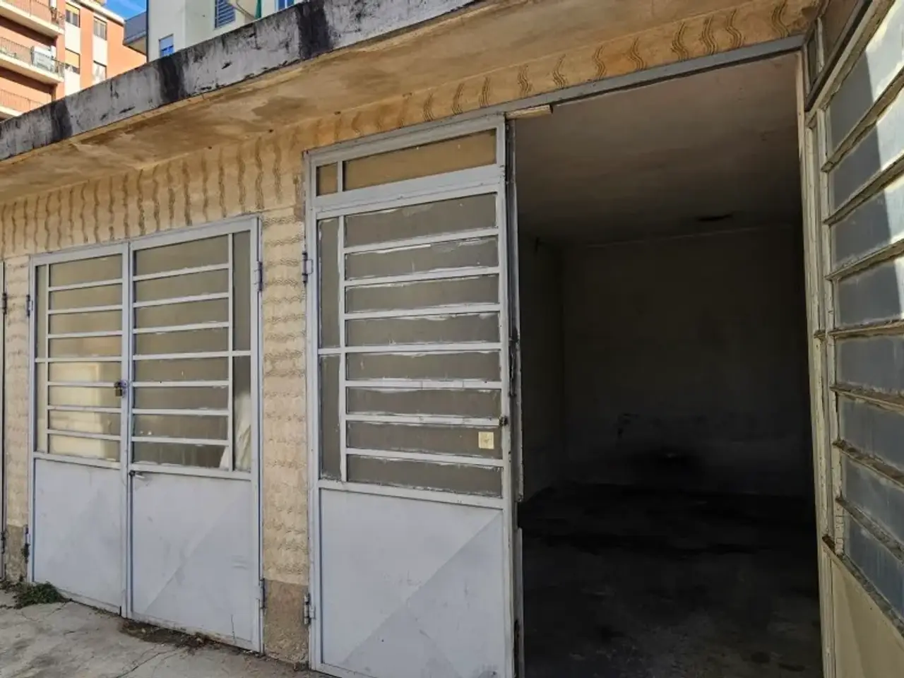 Parcheggio chiuso in Via Lanzo 145, Torino, {3} - Foto 1
