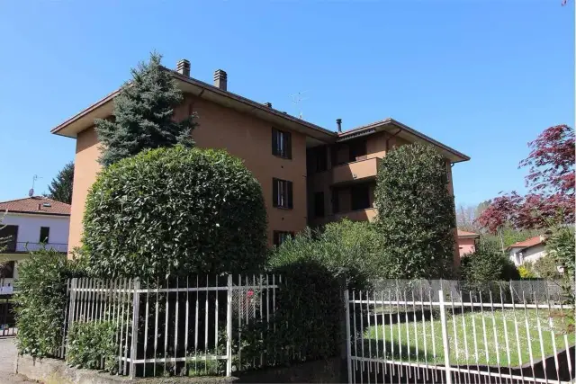 3-room flat in Via Garibadli, 22, Buguggiate - Photo 1