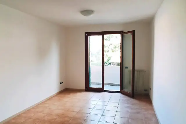 2-room flat in Via Roma, Villorba - Photo 1