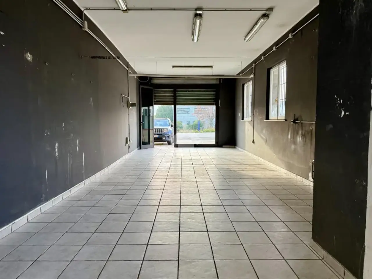 Laboratorio in Via Nazionale per Teramo 24, Mosciano Sant'Angelo, {3} - Foto 1