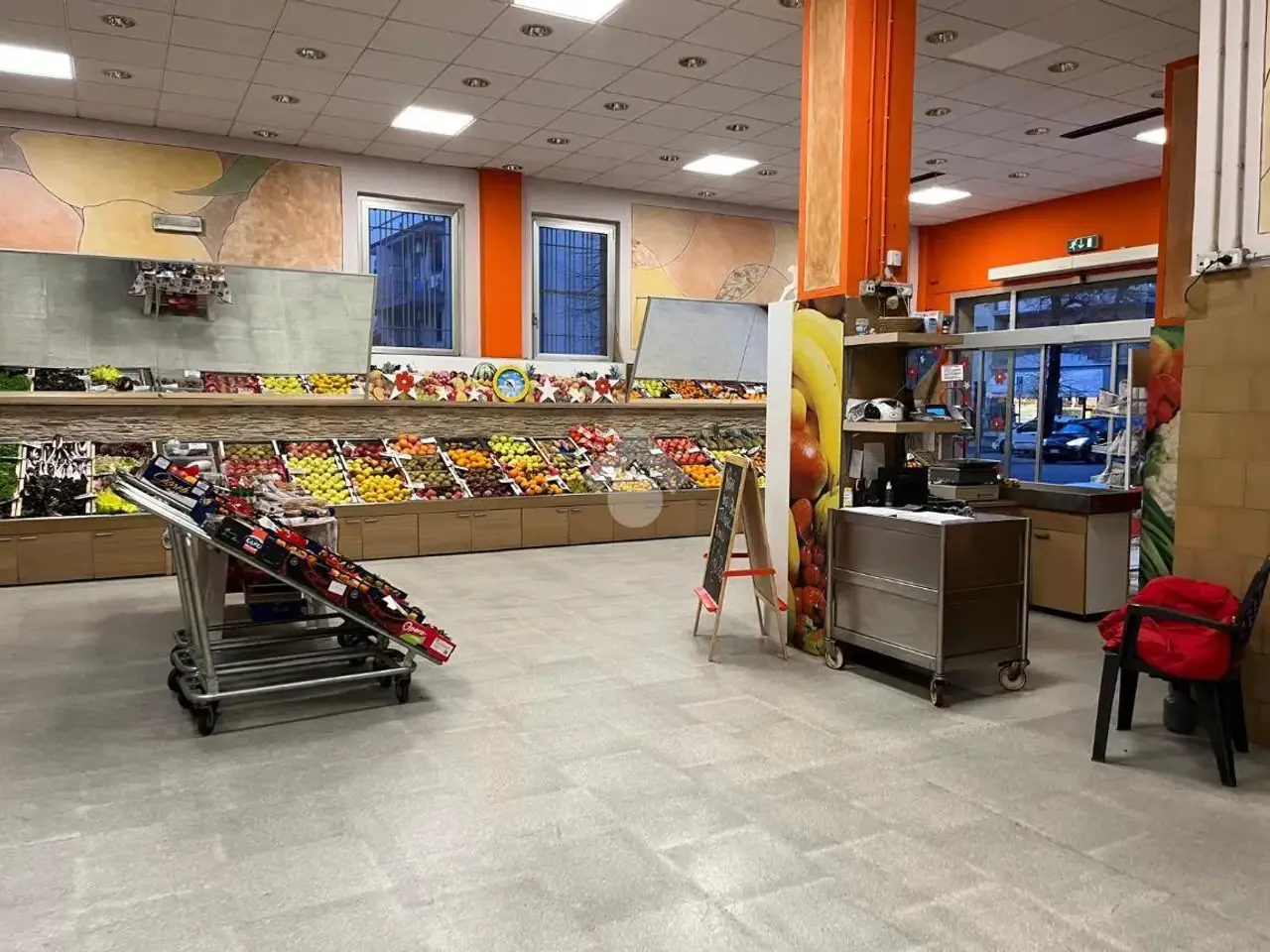 Negozio in Via Ippolito Nievo 1, Parma, {3} - Foto 2