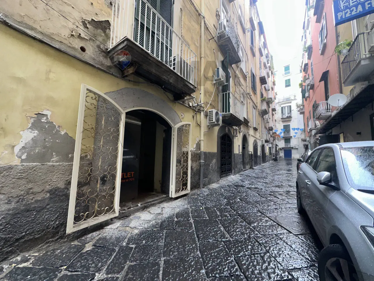 Negozio in Via Giuseppe Ferrigni 31, Napoli, {3} - Foto 2