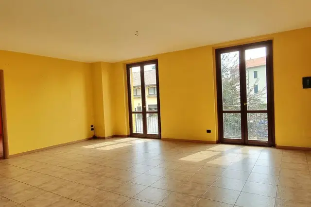 3-room flat in Via Pedrosi, Appiano Gentile - Photo 1