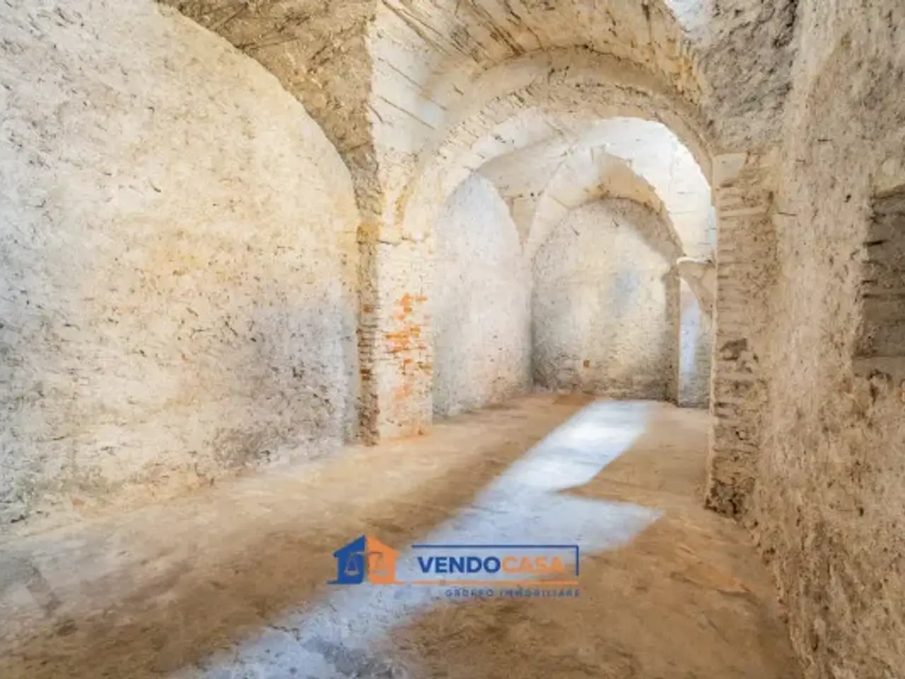 Magazzino in Via Becchignoli 14, Albenga, {3} - Foto 2