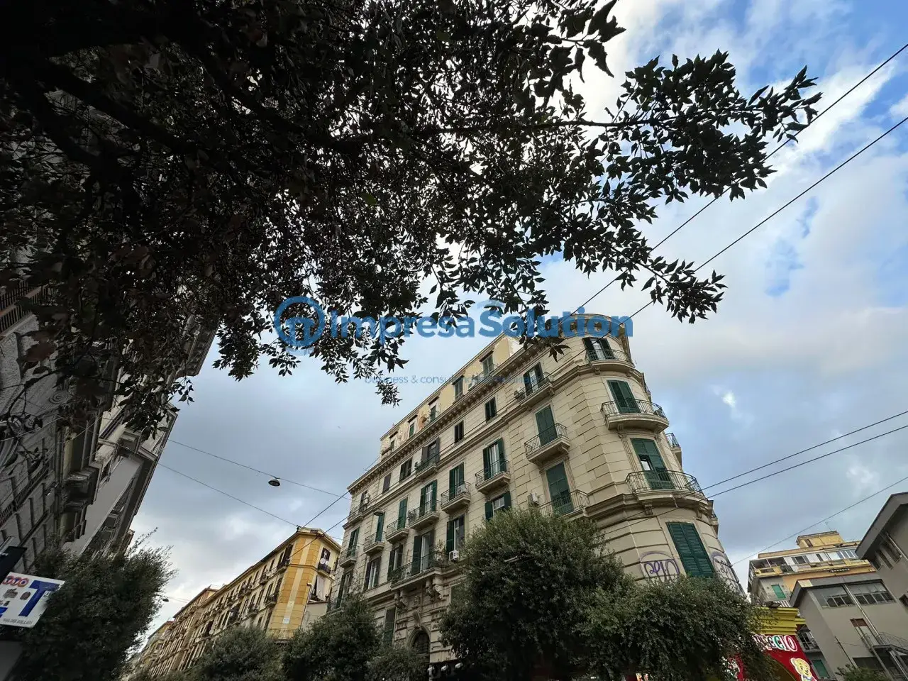 Negozio in Corso Giuseppe Garibaldi, Napoli, {3} - Foto 2