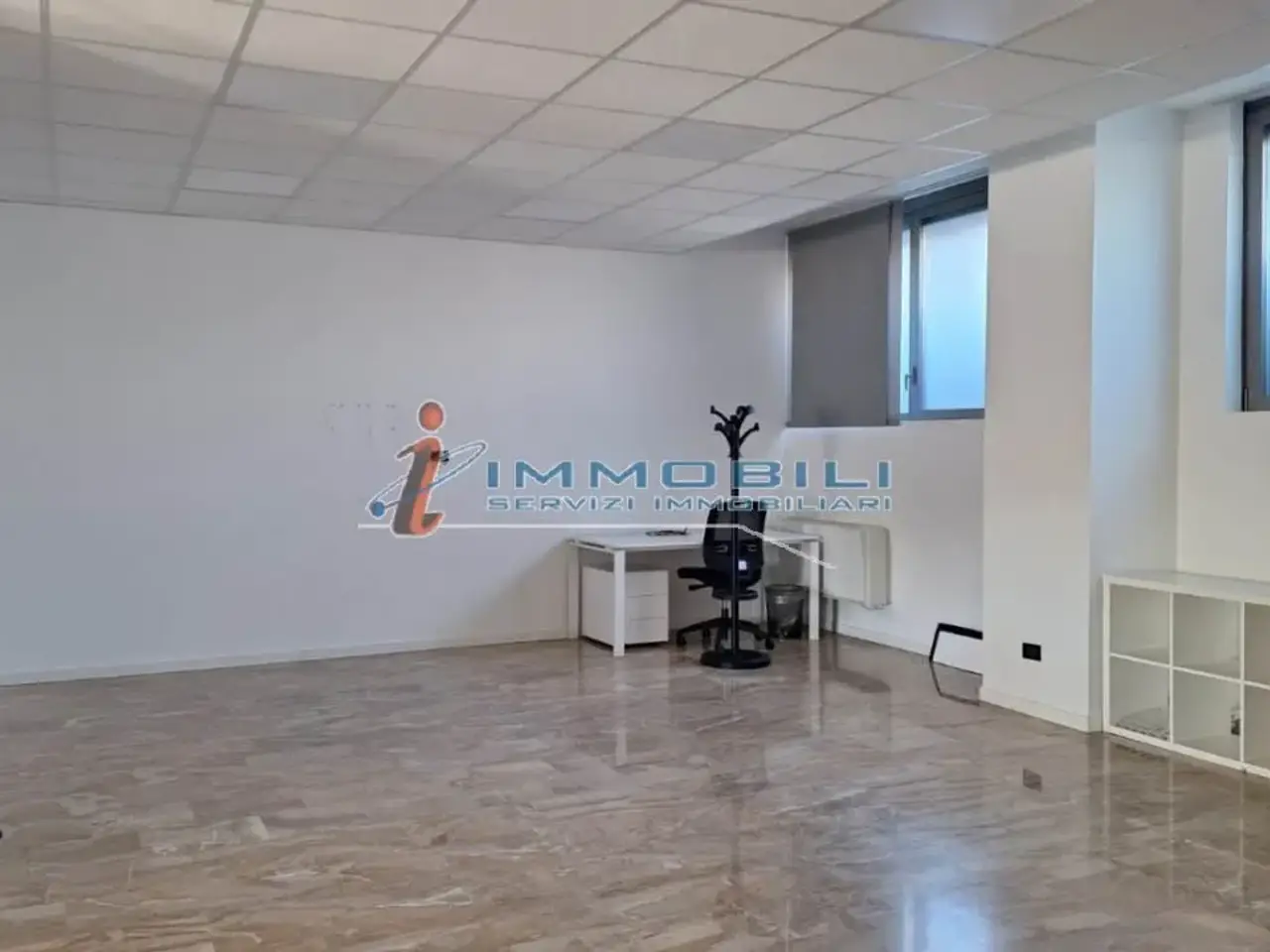 Ufficio in Via Schievano Enrico, Milano, {3} - Foto 1