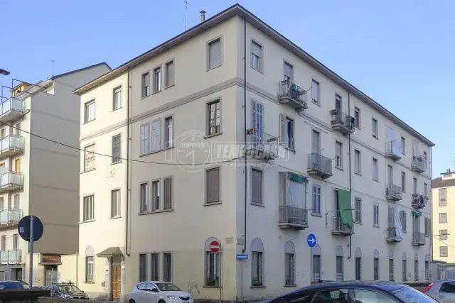 3-room flat in Via Piossasco 25, Torino - Photo 1