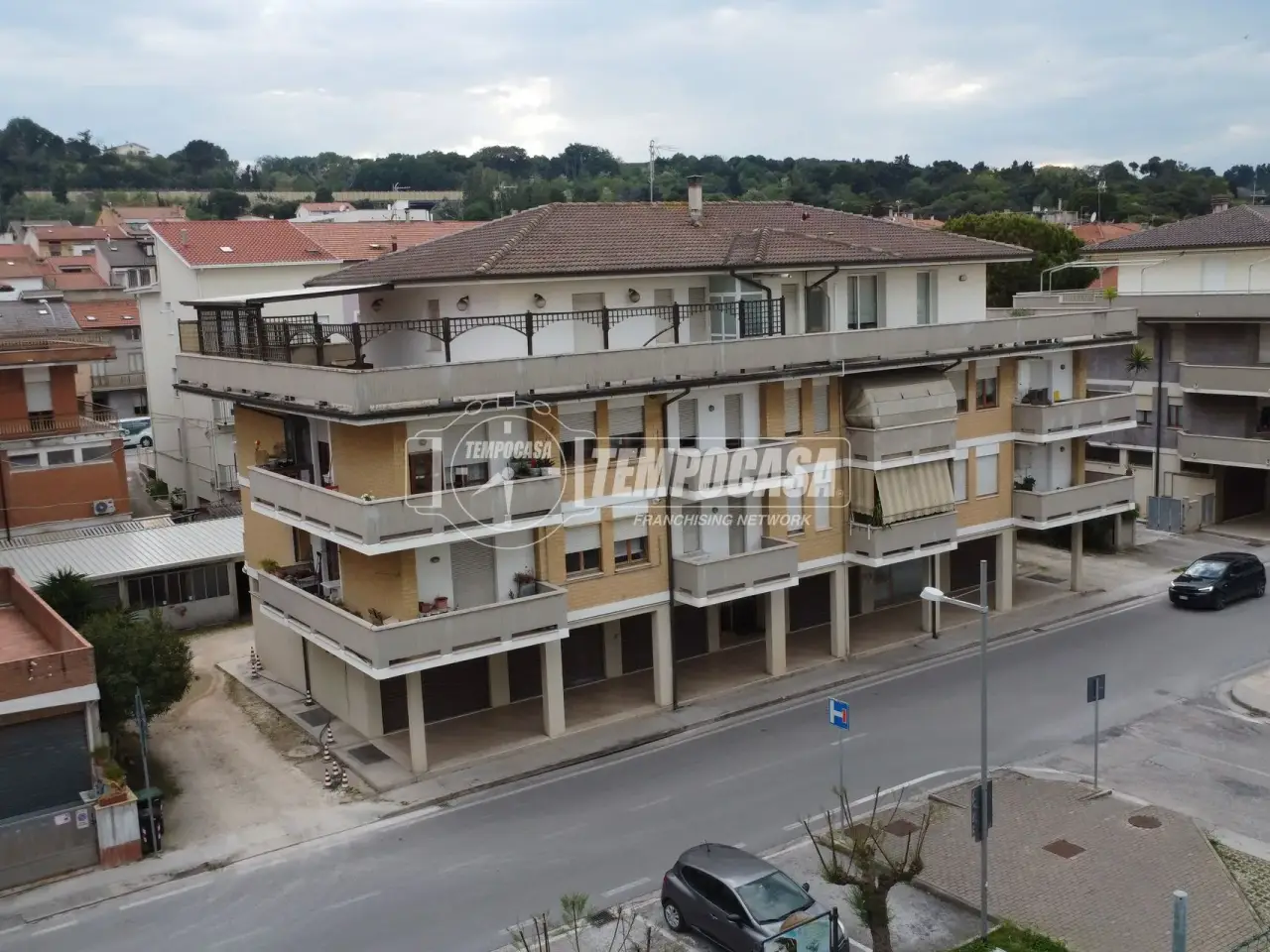 Negozio in , Porto Sant'Elpidio, {3} - Foto 1