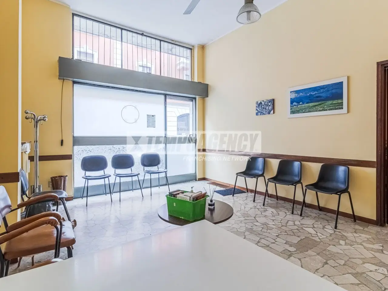 Negozio in Via Monte Palombino 9/B, Milano, {3} - Foto 1