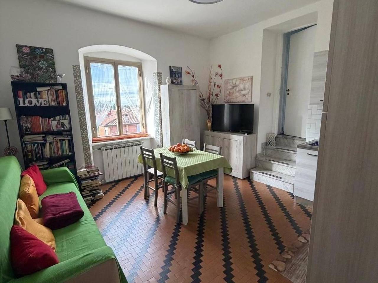 appartamento in vendita a Carrara in zona Stadio