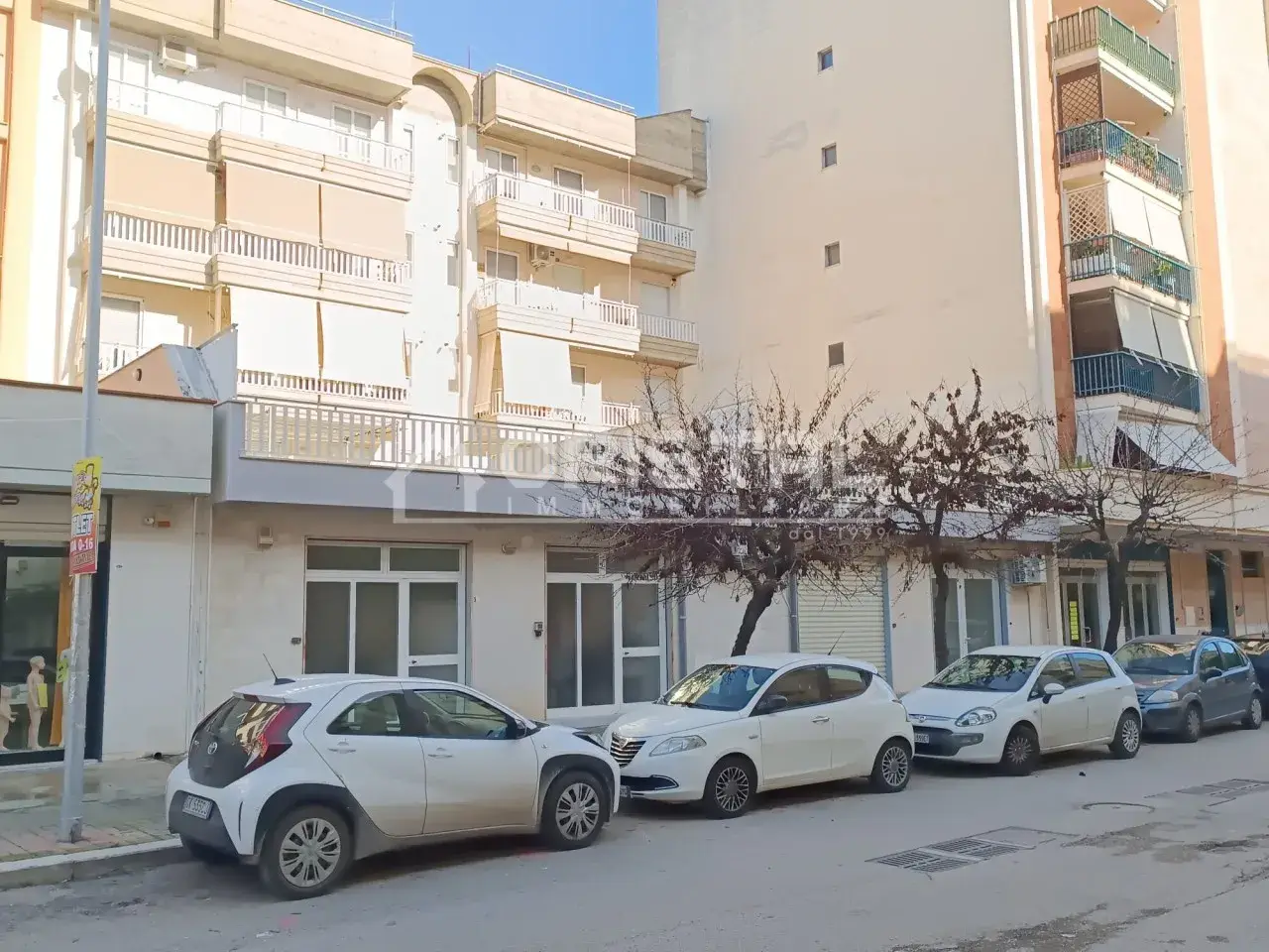 Palazzina commerciale in Via Mattia Preti 29/31, Andria, {3} - Foto 1