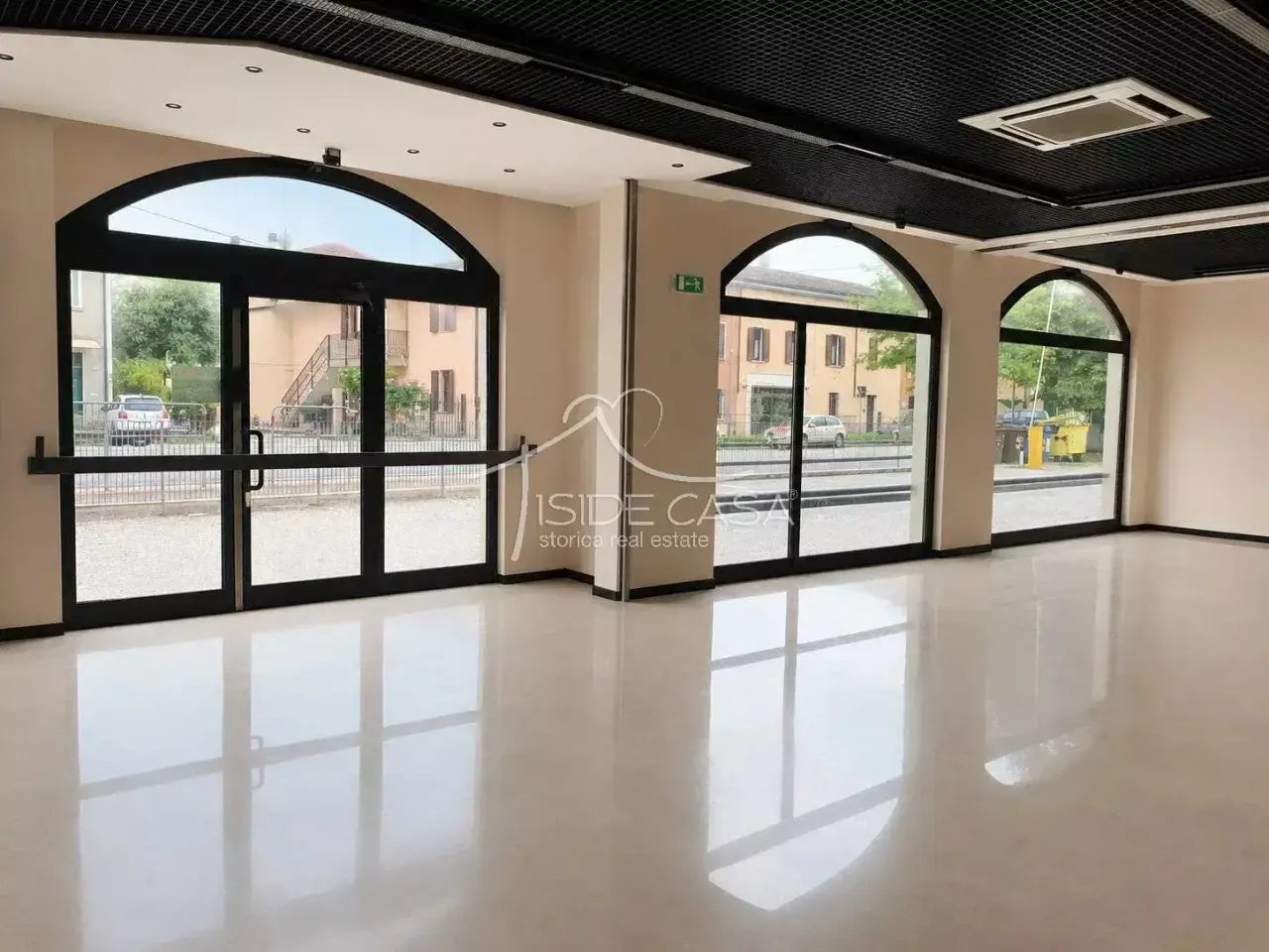 Negozio in , Mantova, {3} - Foto 1