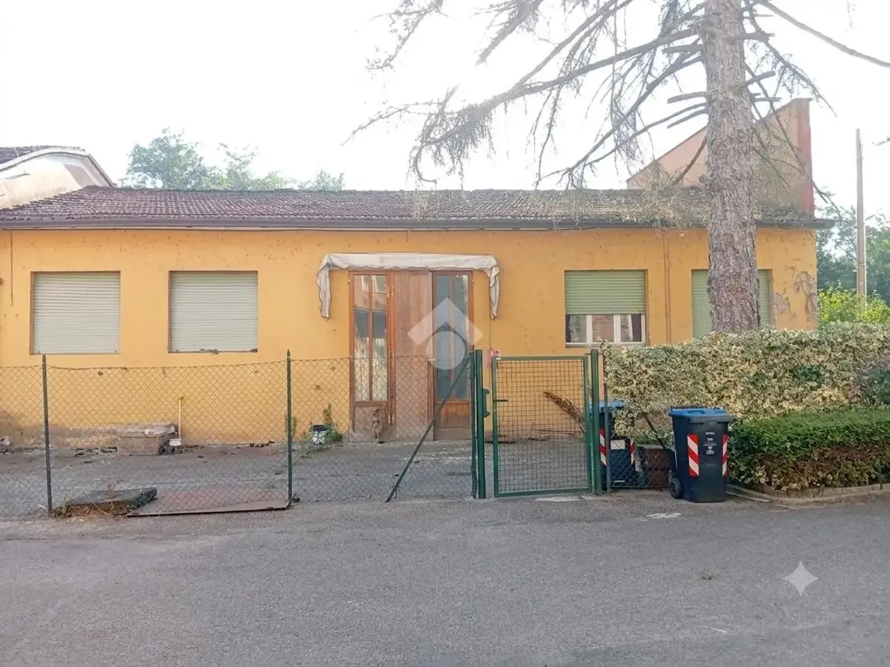 Capannone in Via Valtermina 65, Traversetolo, {3} - Foto 1