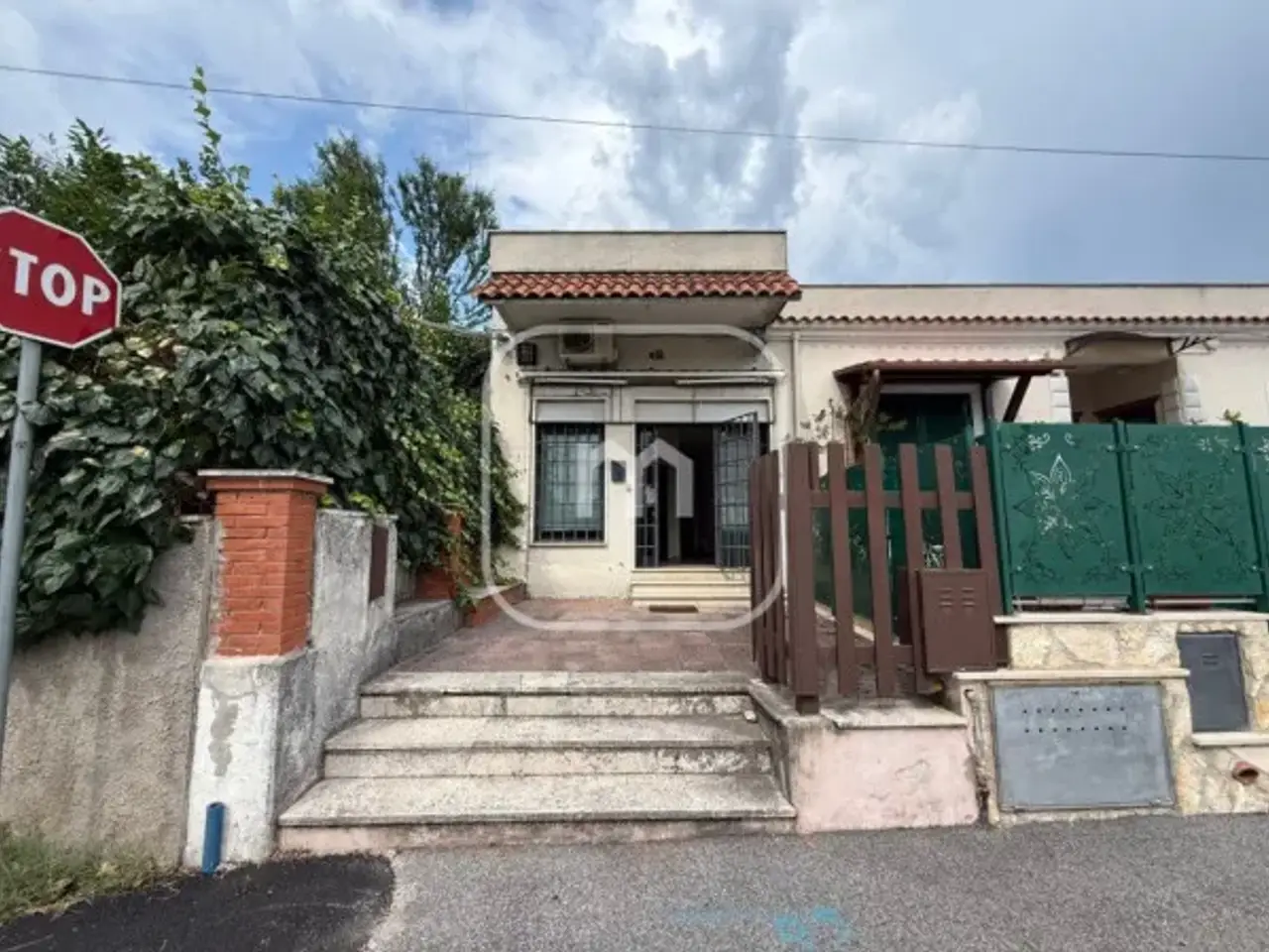 Negozio in Via di Casa Romana 94, San Cesareo, {3} - Foto 1