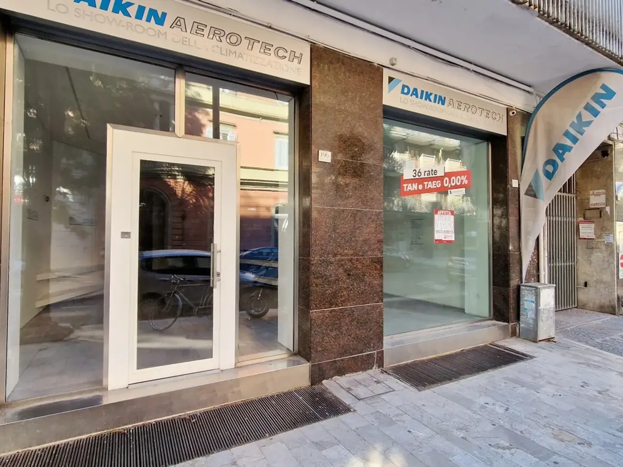 Negozio in Corso Trieste 194, Caserta, {3} - Foto 2