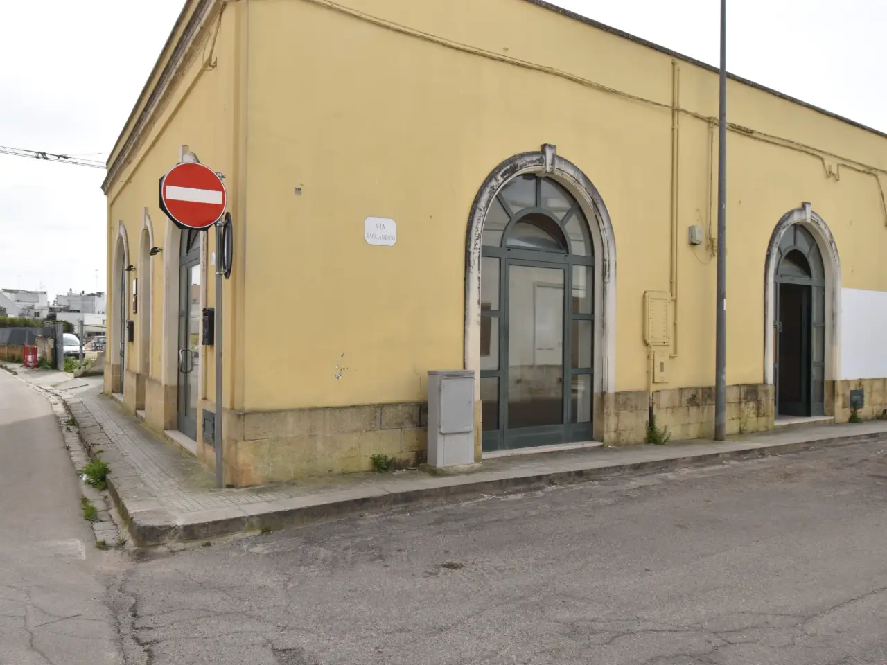 Negozio in Via Piave 3, Copertino, {3} - Foto 1