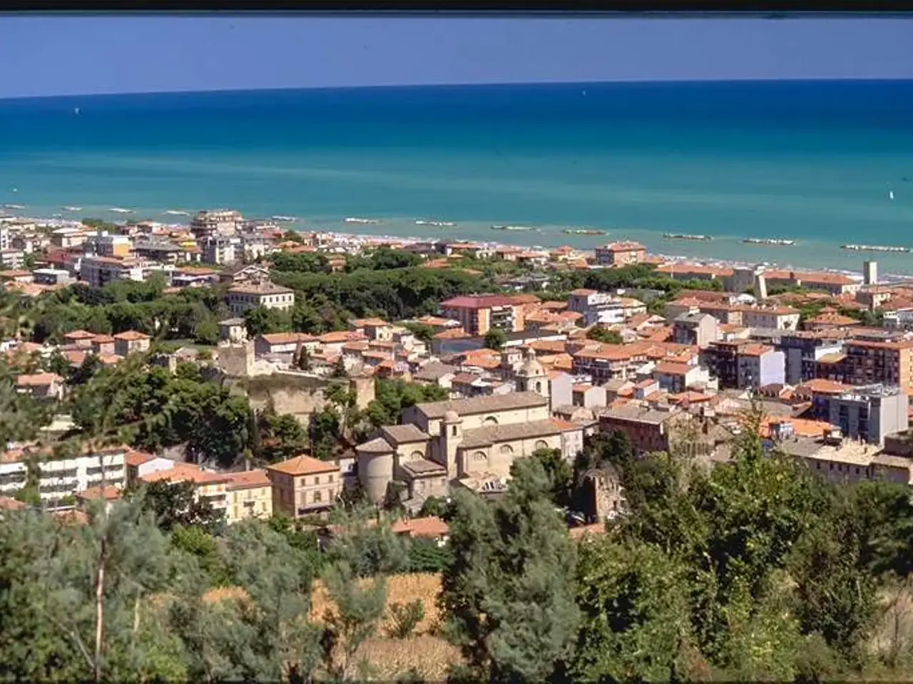 Hotel in , Porto San Giorgio, {3} - Foto 1