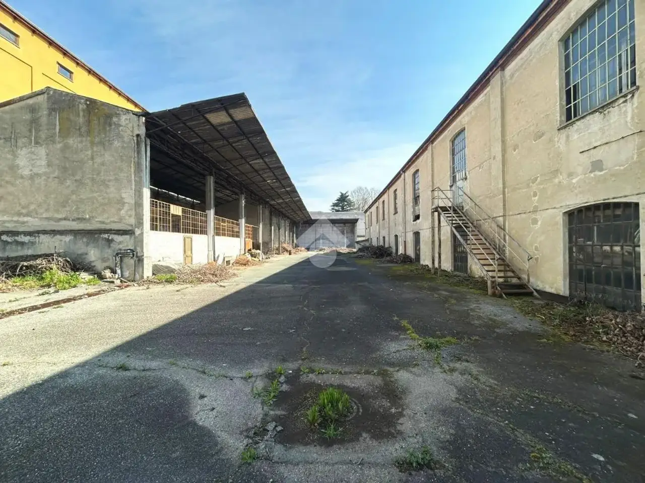 Capannone in Via dei Mulini, Ivrea, {3} - Foto 2