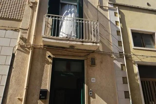 Casa indipendente in Via Giovanni Boccaccio, Andria - Foto 1