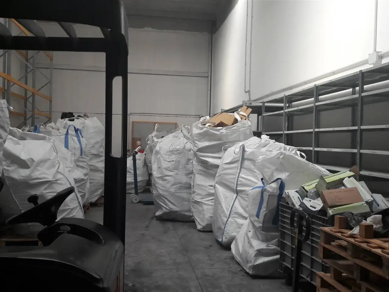 Laboratorio in Via dei Castani, Martinsicuro, {3} - Foto 2
