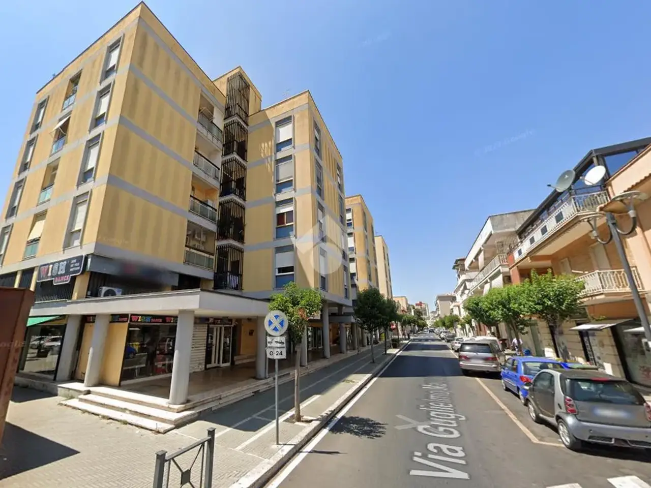 Negozio in Via Guglielmo Marconi 62, Aprilia, {3} - Foto 1