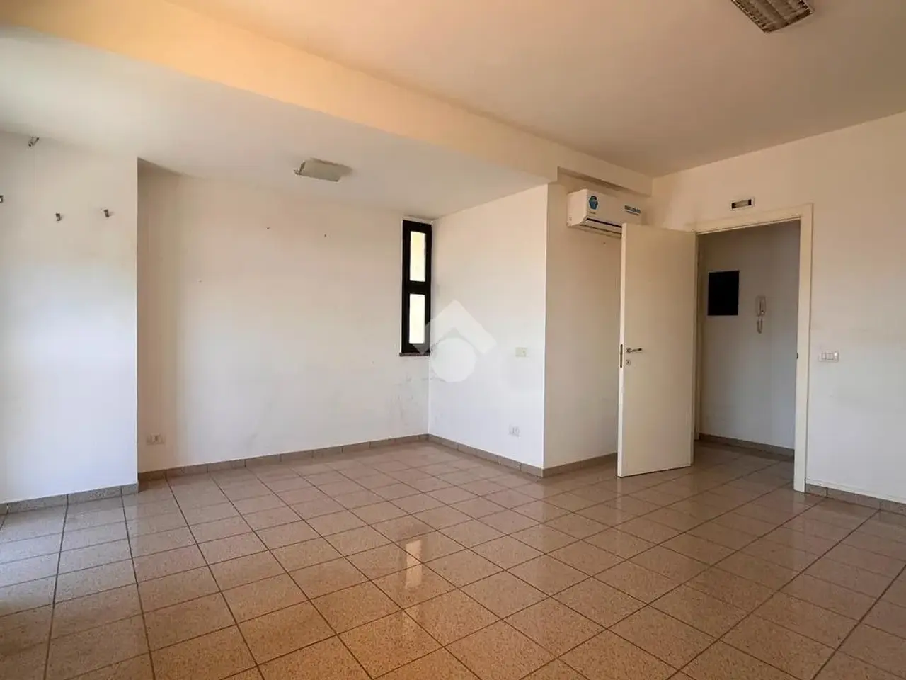 Ufficio in Via Perlasca 24, Ragusa, {3} - Foto 2