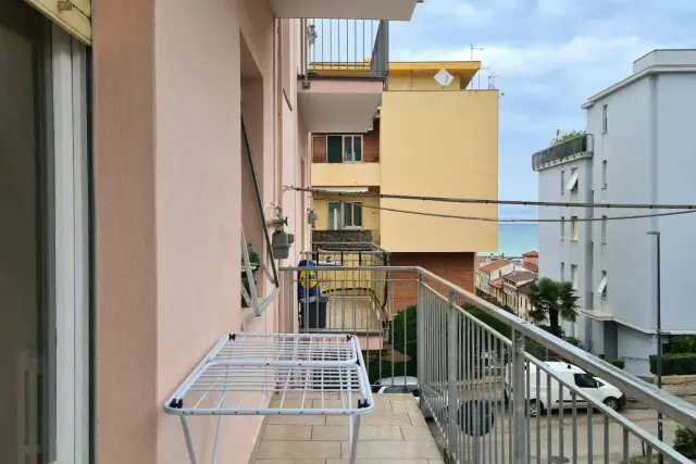 3-room flat in Via Enrico Toti, Falconara Marittima - Photo 1