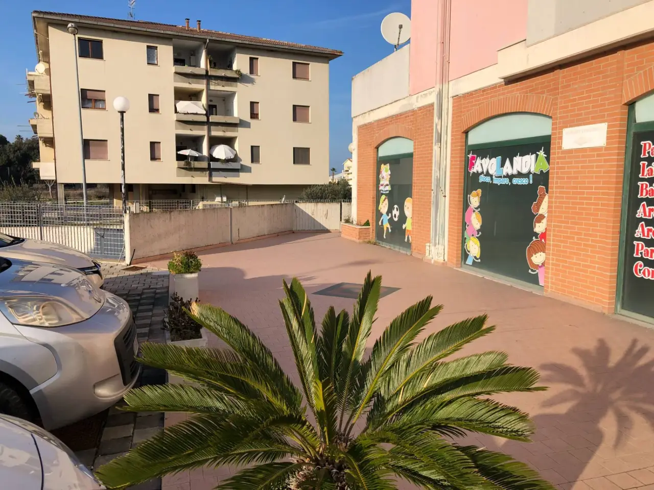 Negozio in Via Nazionale 197, Tortoreto, {3} - Foto 1