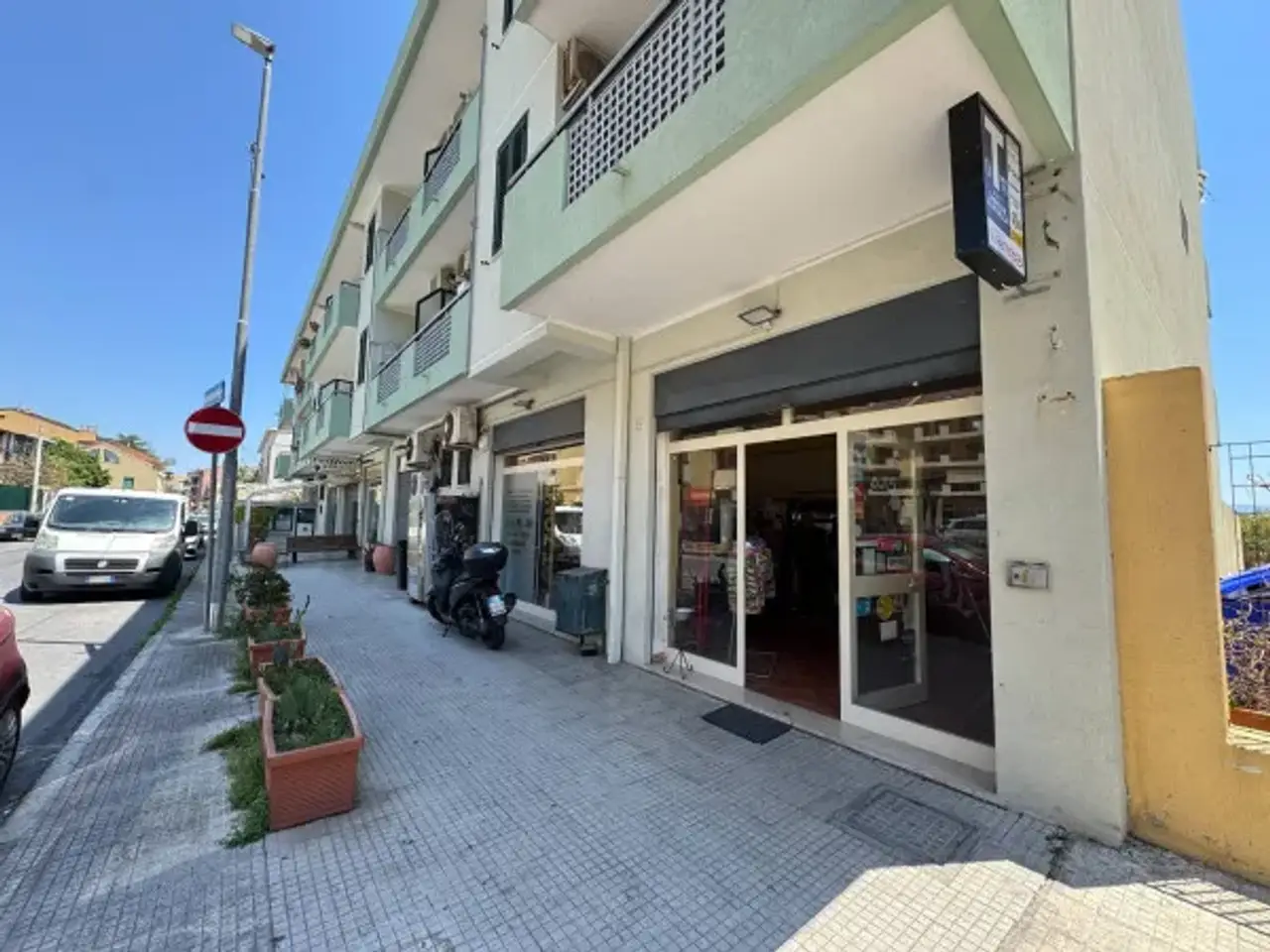 Tabaccheria in Via Nazionale Santa Margherita 83, Messina, {3} - Foto 1
