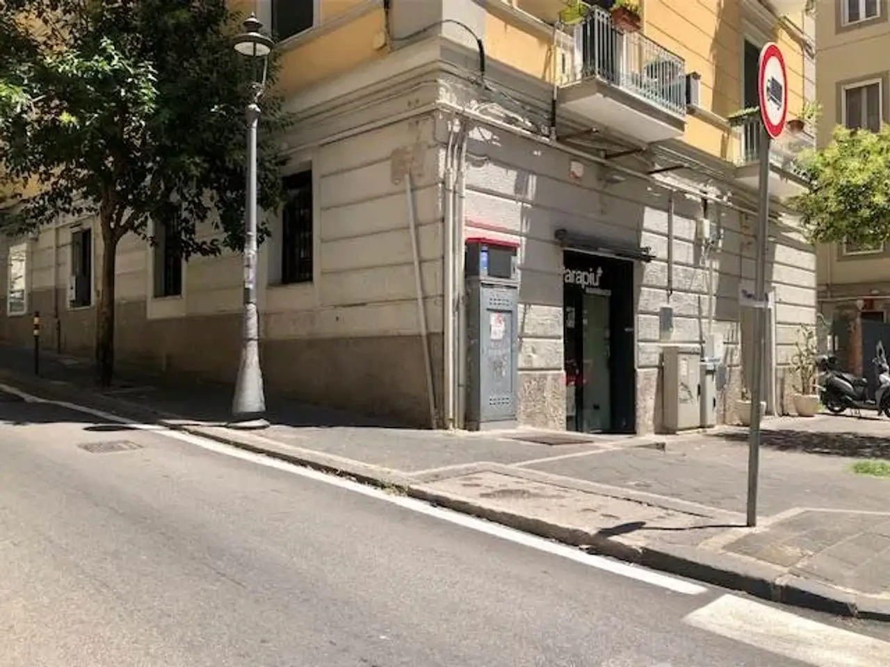 Negozio in Via Quaranta, Salerno, {3} - Foto 1