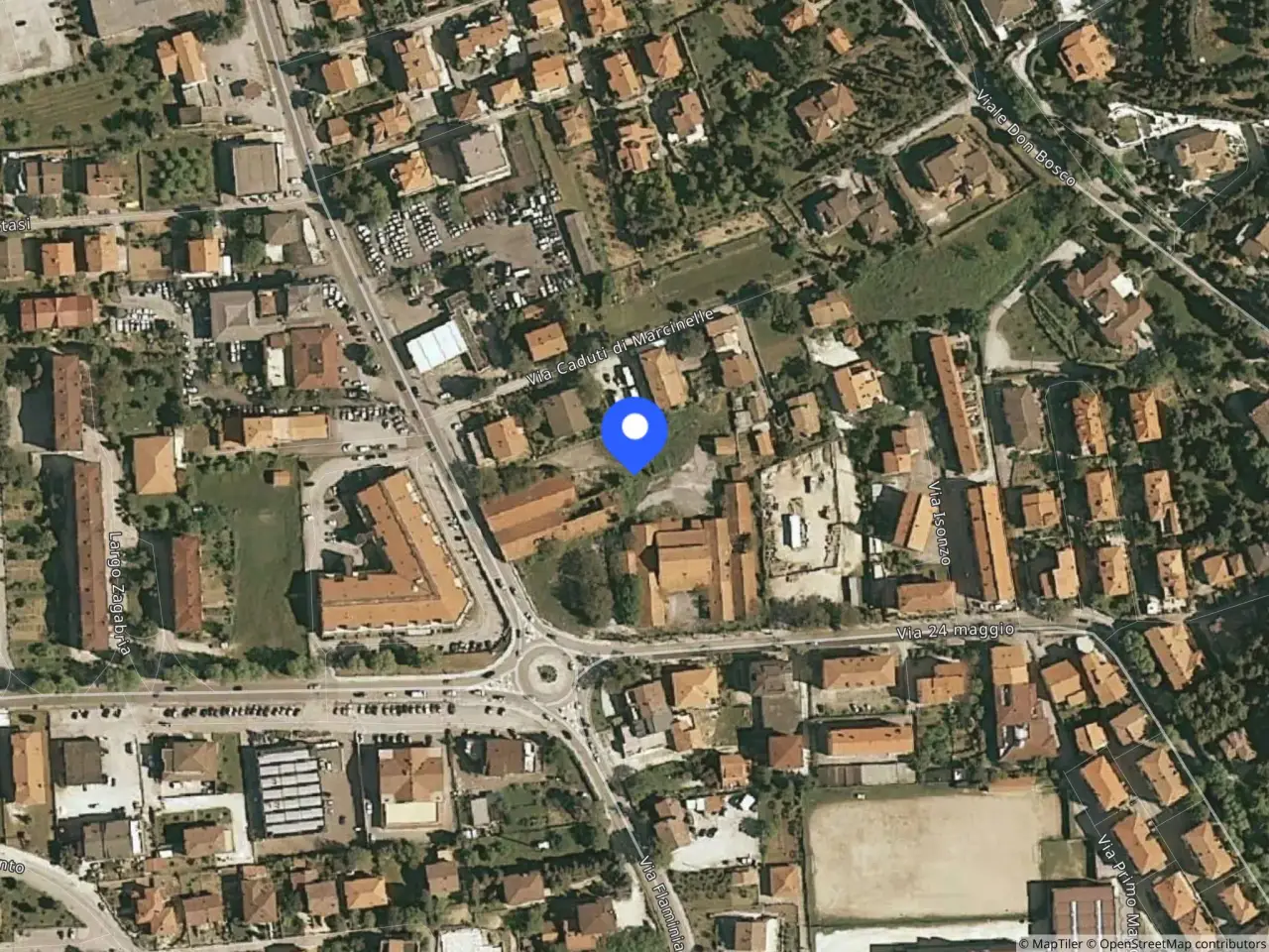 Fabbricato misto in Via Flaminia, N. Snc, Gualdo Tadino, {3} - Foto 1
