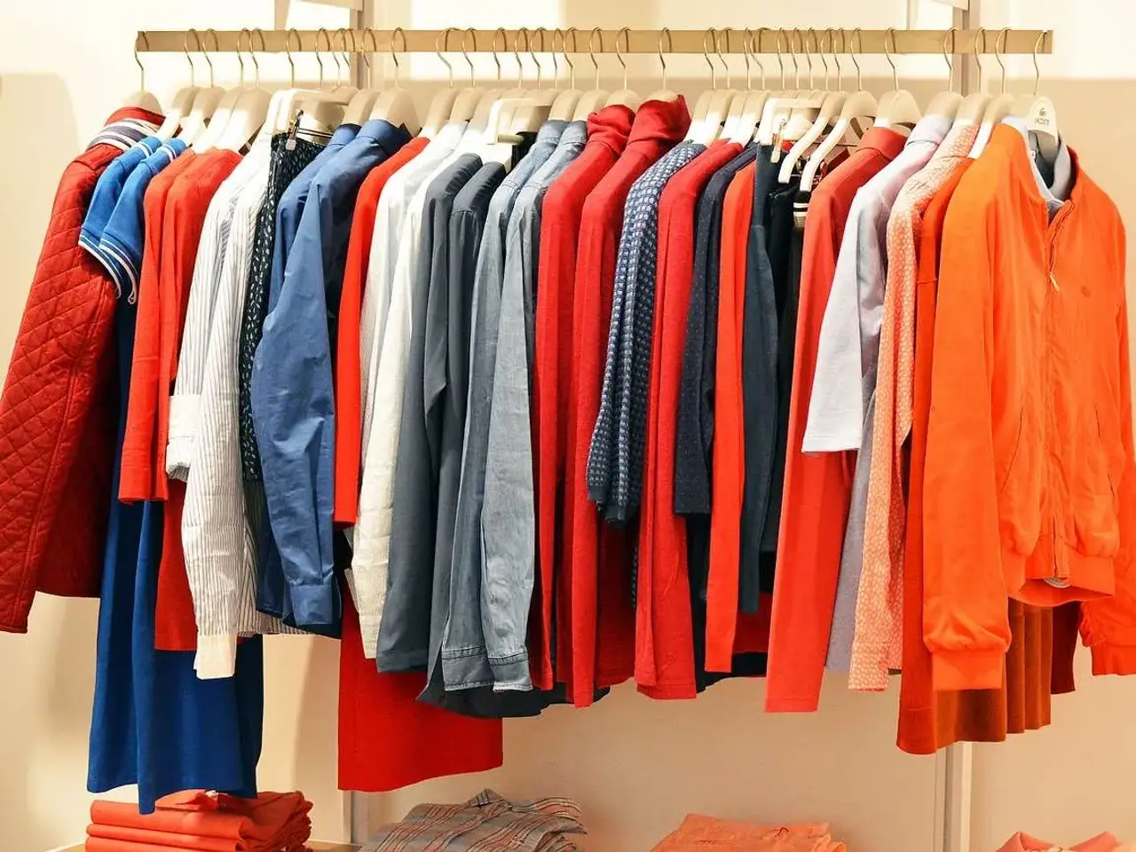 Abbigliamento in Via Bonatto 2, San Secondo Di Pinerolo, {3} - Foto 1