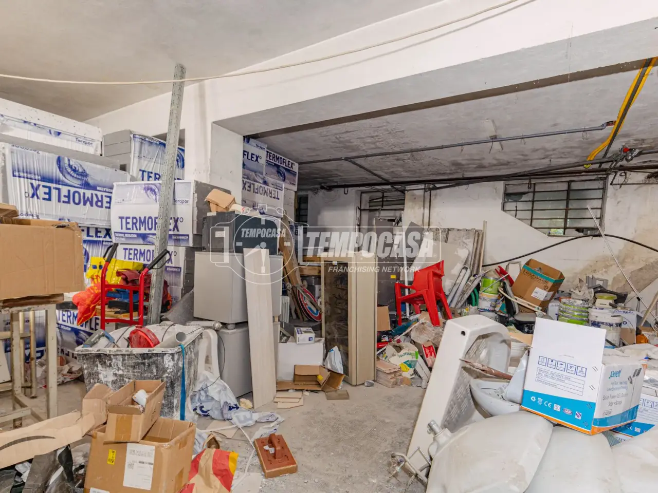 Magazzino in Via Pasubio 10, Vigevano, {3} - Foto 1