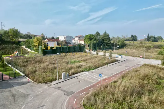 Terreno edificabile in Via Mantovana, Castelnuovo del Garda - Foto 1