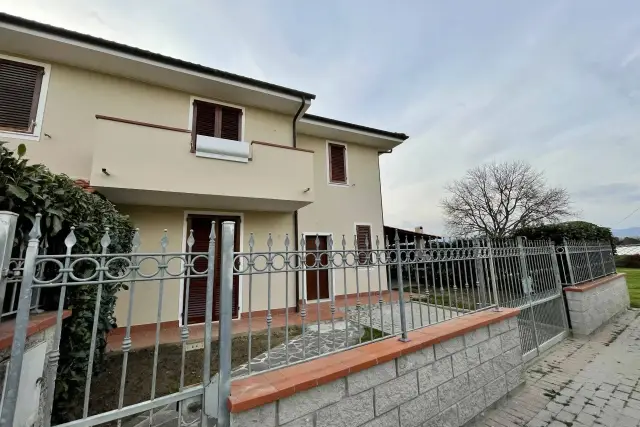 Villa a schiera in Via della Pace 84 Castelfranco di Sotto, Castelfranco di Sotto - Foto 1