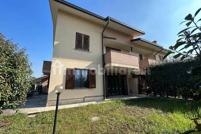 3-room flat in Via del Salaino  109, Vimercate - Photo 1