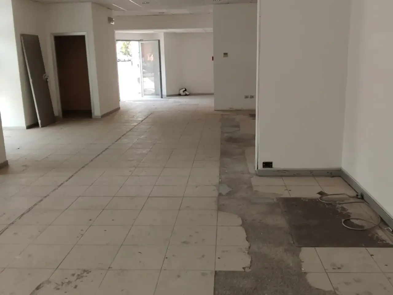 Negozio in Viale Regina Margherita, Roma, {3} - Foto 1