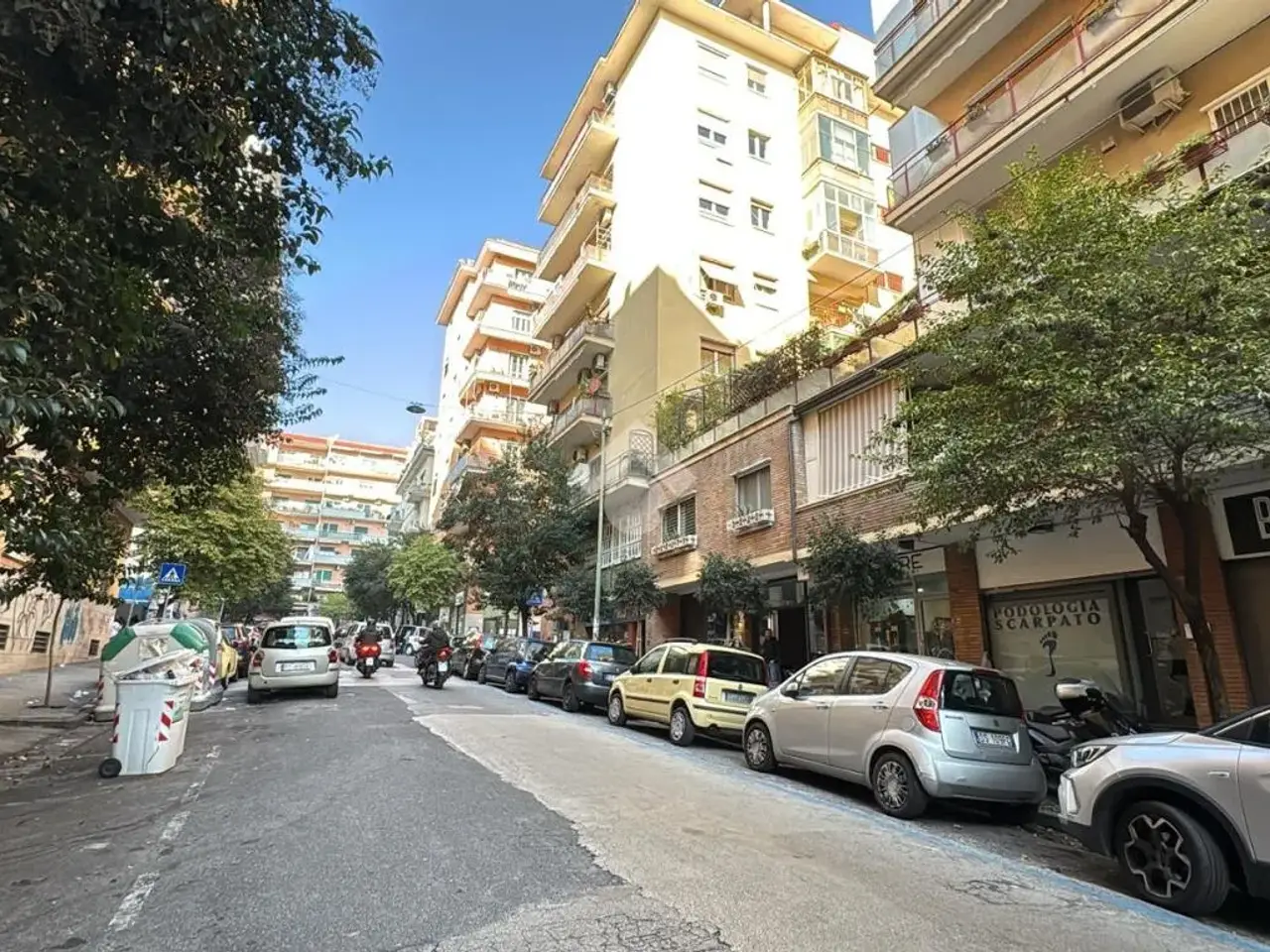 Negozio in Via Nicola Antonio Porpora 15, Napoli, {3} - Foto 1