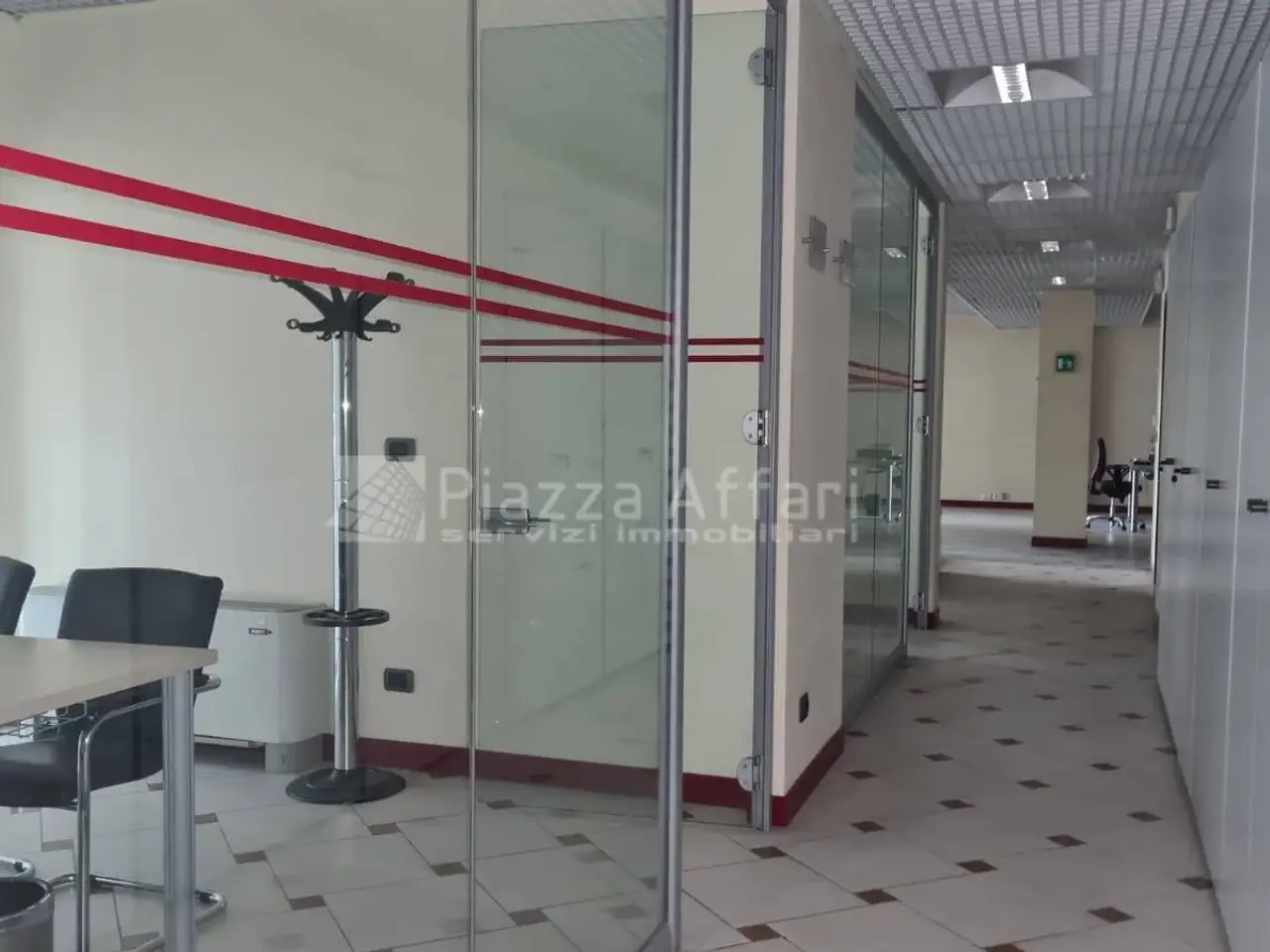 Negozio in Via Monte Ventasso 13, Reggio Emilia, {3} - Foto 2