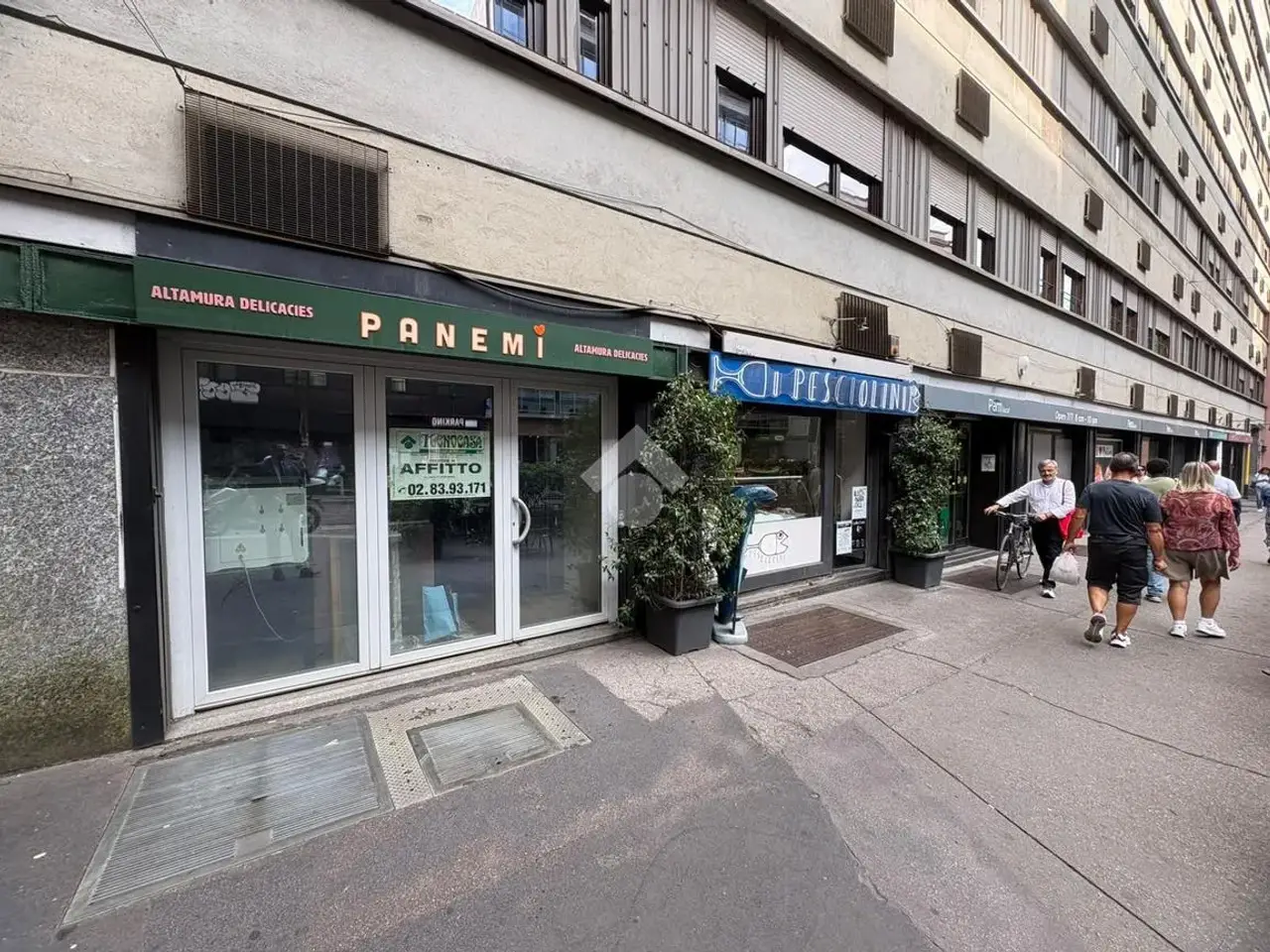 Negozio in Corso di Porta Romana, Milano, {3} - Foto 2