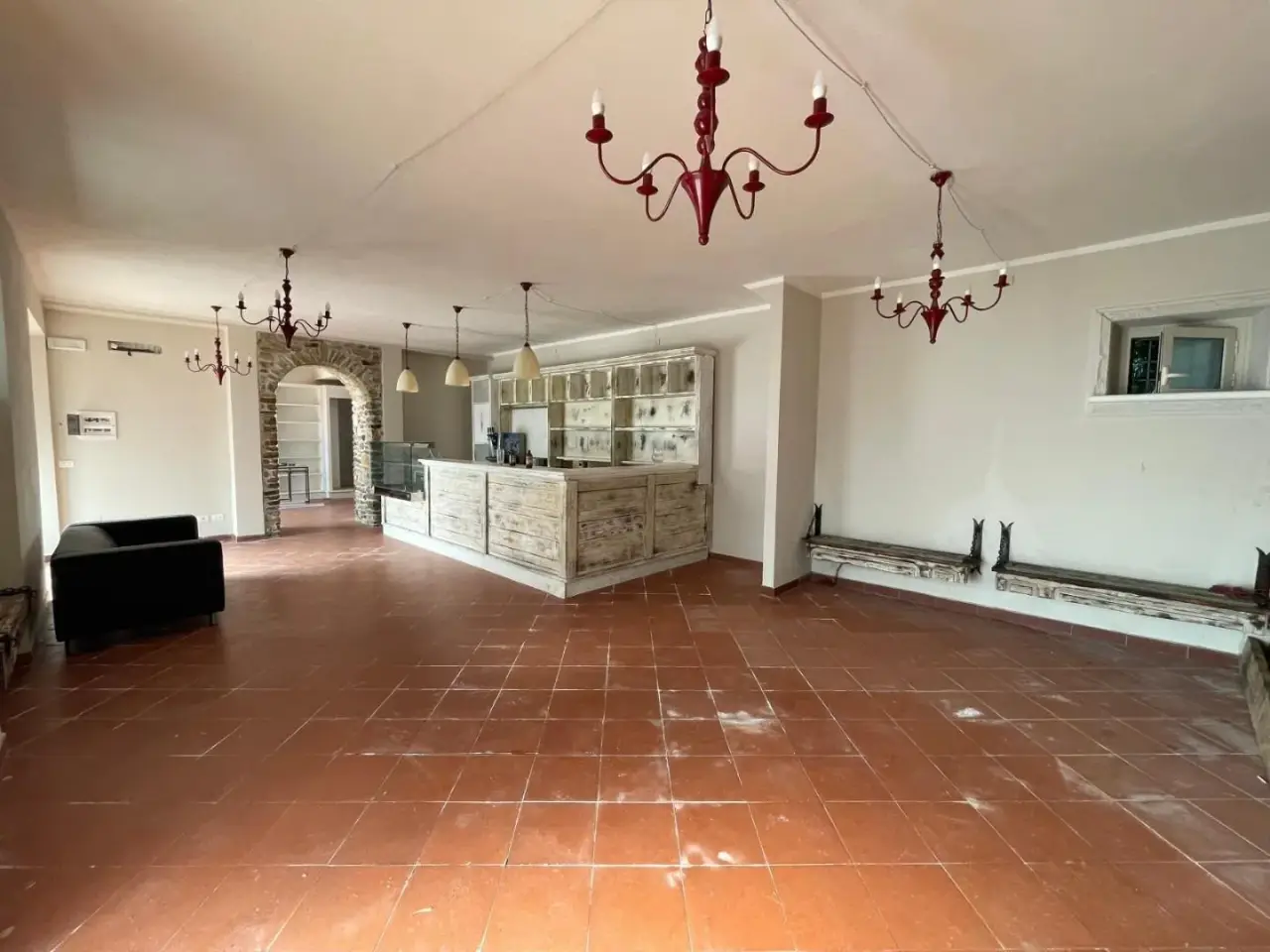 Locale commerciale in Aurelia Sud 257, Massa, {3} - Foto 2