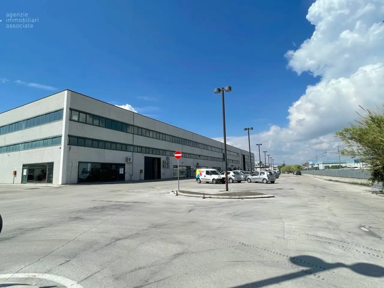 Ufficio in Via del Lavoro 24, San Benedetto Del Tronto, {3} - Foto 2