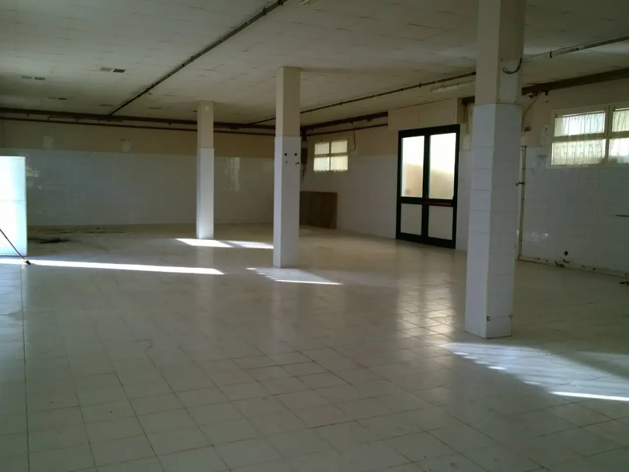 Esercizio commerciale in Via Giuseppe di Vittorio Snc, Ponsacco, {3} - Foto 2