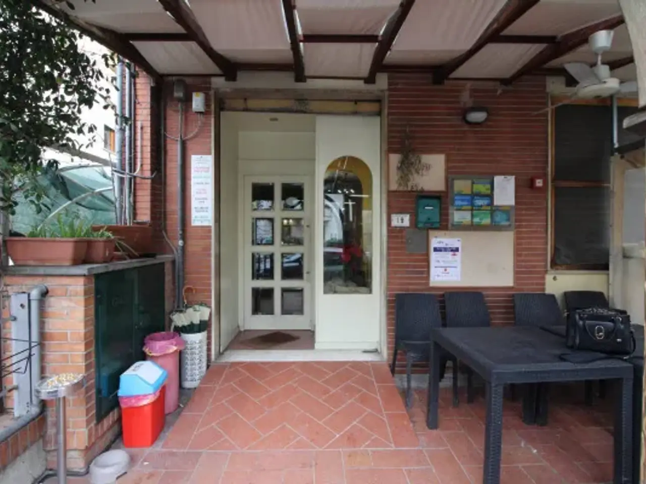 Bar in Viale Risorgimento, Montespertoli, {3} - Foto 2