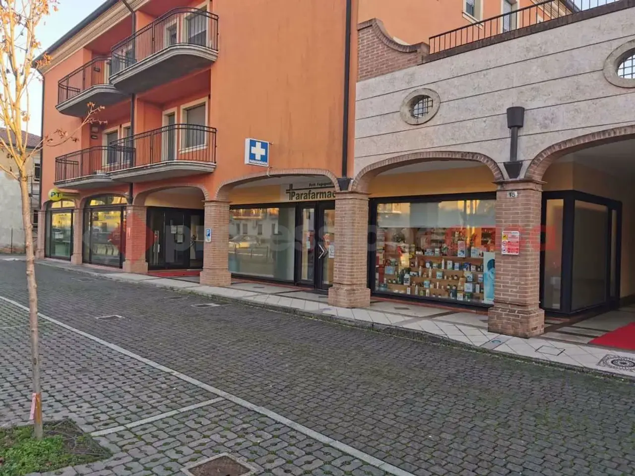 Negozio in Via Vittorio Veneto 23, Casaleone, {3} - Foto 2