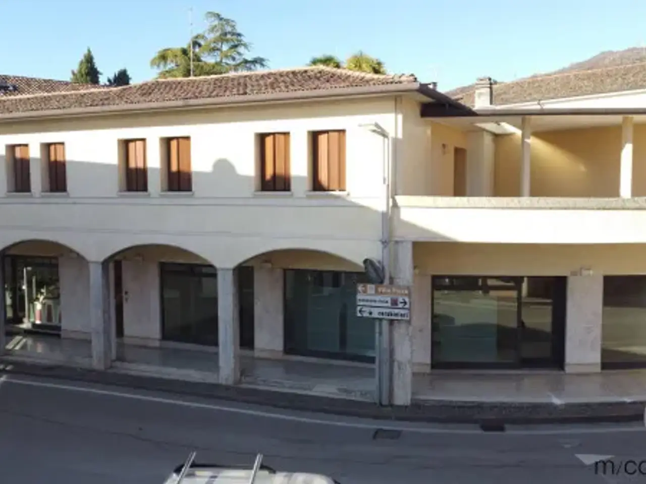 Negozio in Piazza Martiri Garibaldini, Caneva, {3} - Foto 1