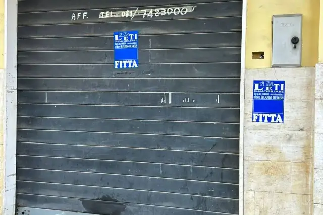 Geschäft in Via Brenta 20, Marano di Napoli - Foto 1