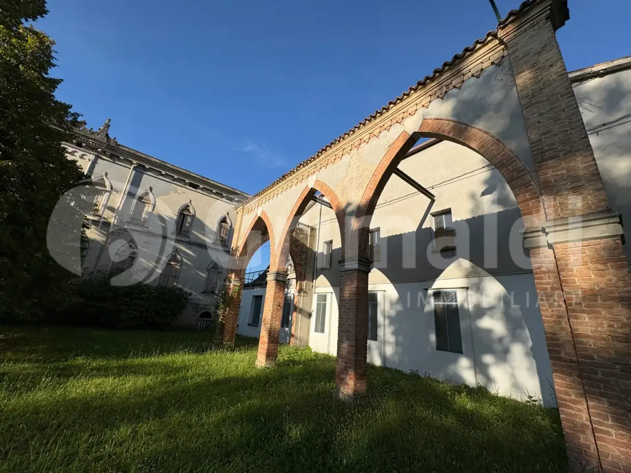 Palazzina commerciale in Viale delle Terme 12, Abano Terme, {3} - Foto 2