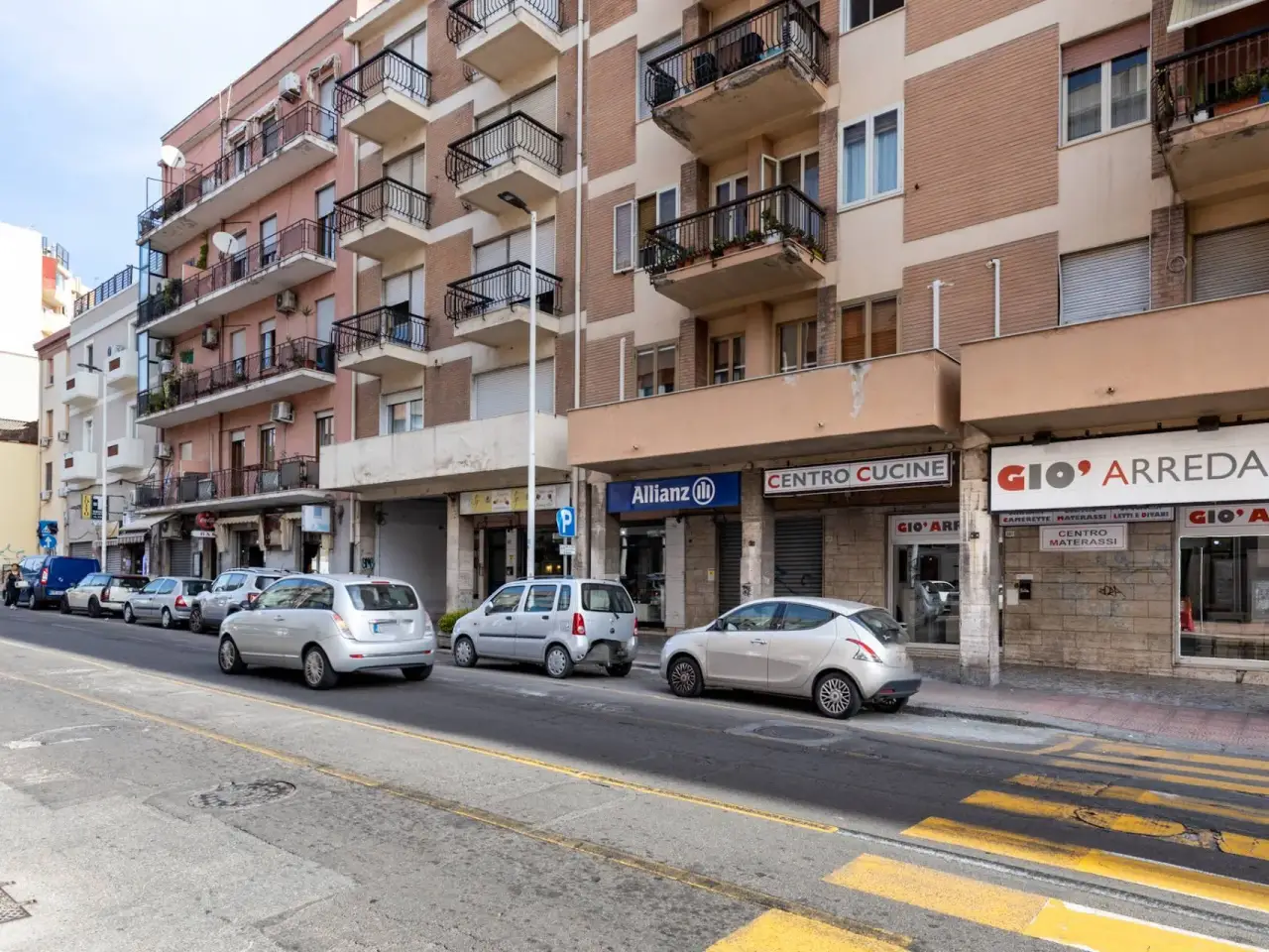 Negozio in Viale Sant'Avendrace 301, Cagliari, {3} - Foto 2