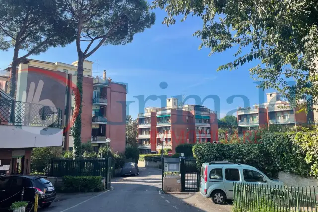 4-room flat in Via Calcinaia 87, Roma - Photo 1